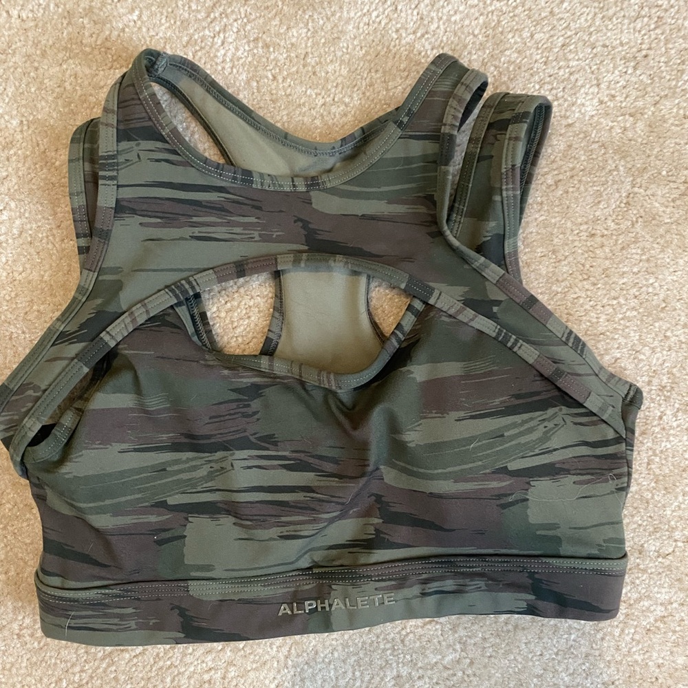Alphalete bra